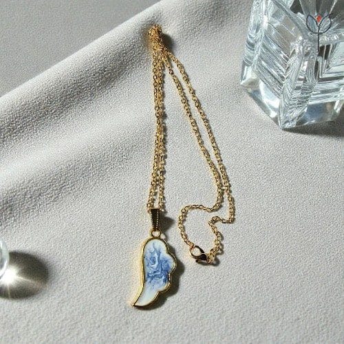 celestia-wing-pendant-full-view Celestia Wing Pendant full view