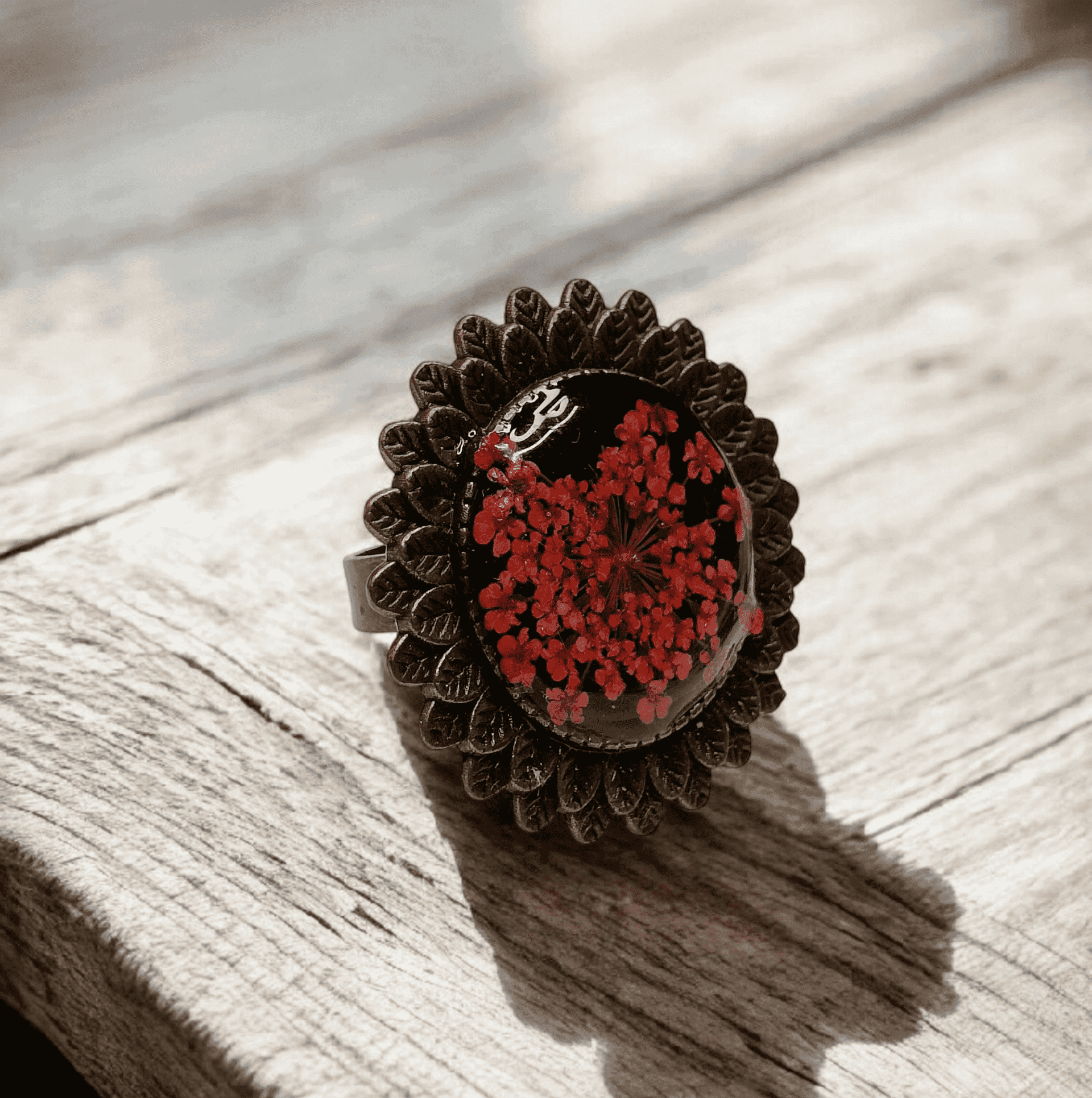 crimson-lace-ring-front-look Crimson Lace Ring with preserved red Queen Anne’s lace flower