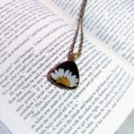 Vintage triangle daisy pendant in antique bronze