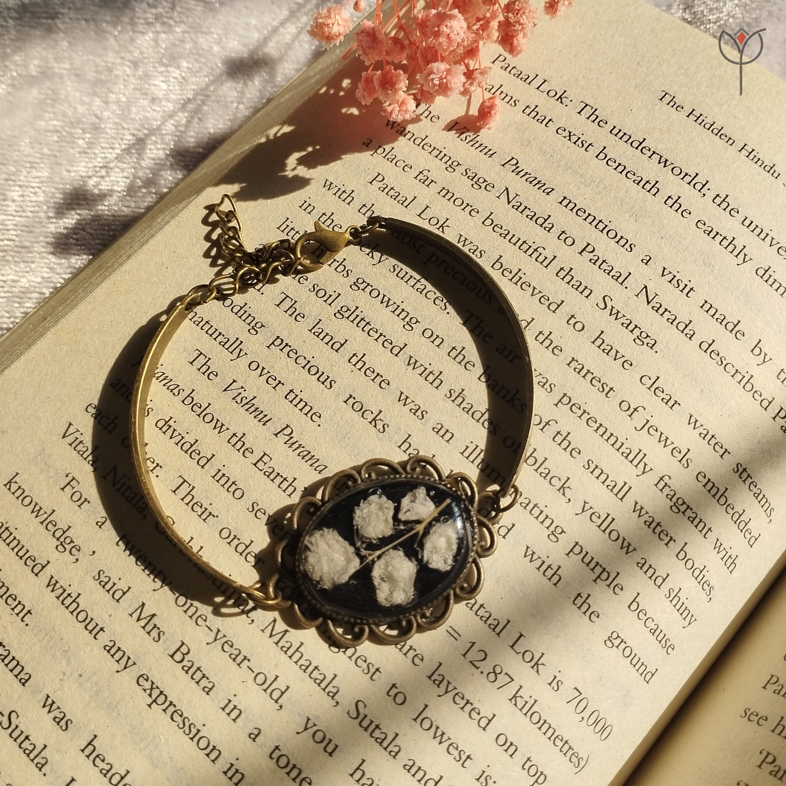 handmade-babys-breath-resin-floral-bracelet Handmade floral bracelet real baby’s breath