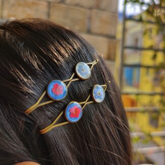 Handcrafted resin hair clips with real flowers
