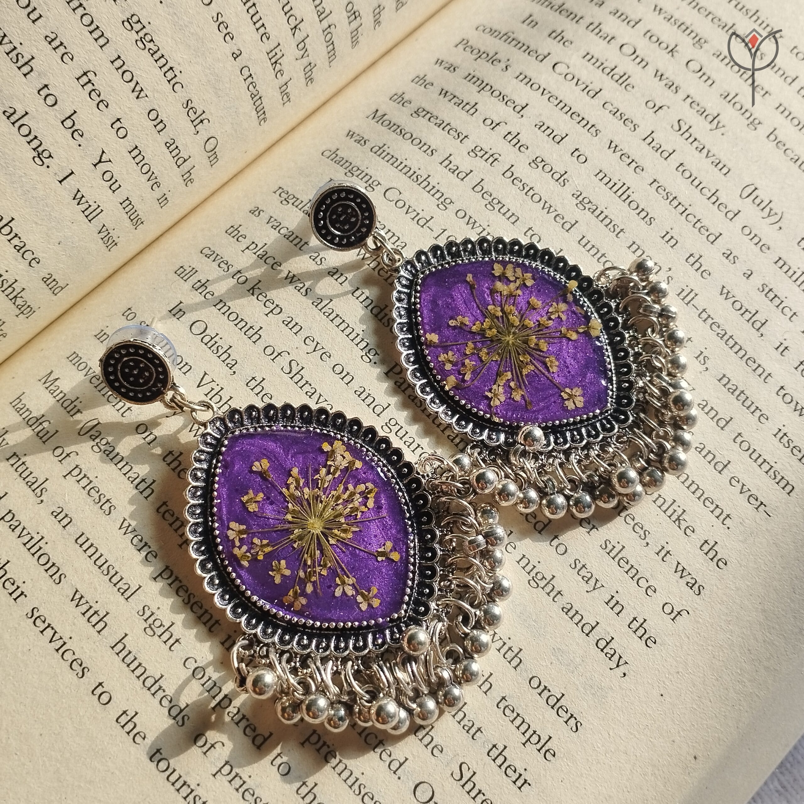 lavender-lace-resin-jhumka Handcrafted lavender lace floral jhumka in resin