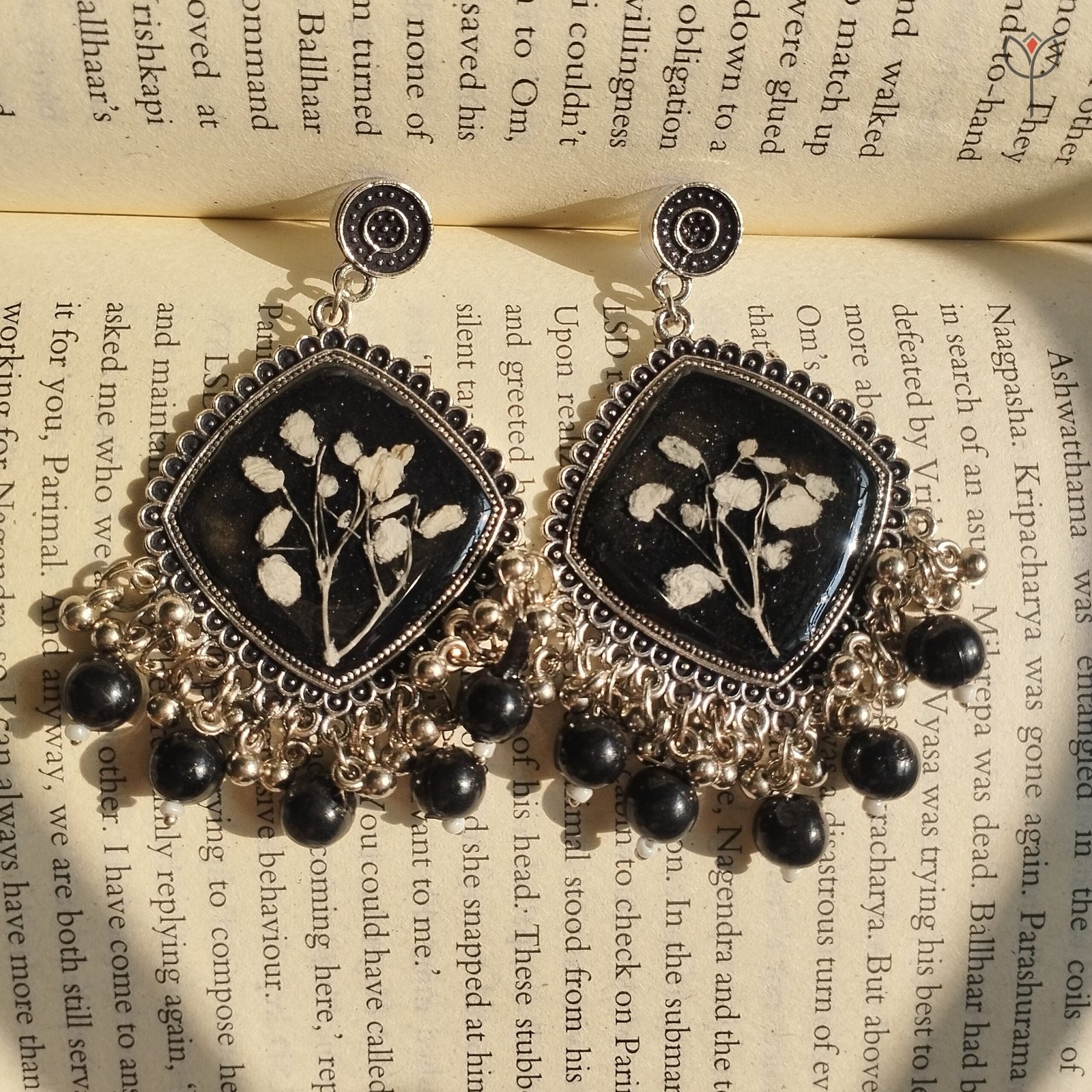 midnight-floral-handcrafted-antique-jhumka Antique silver oxidised floral jhumka