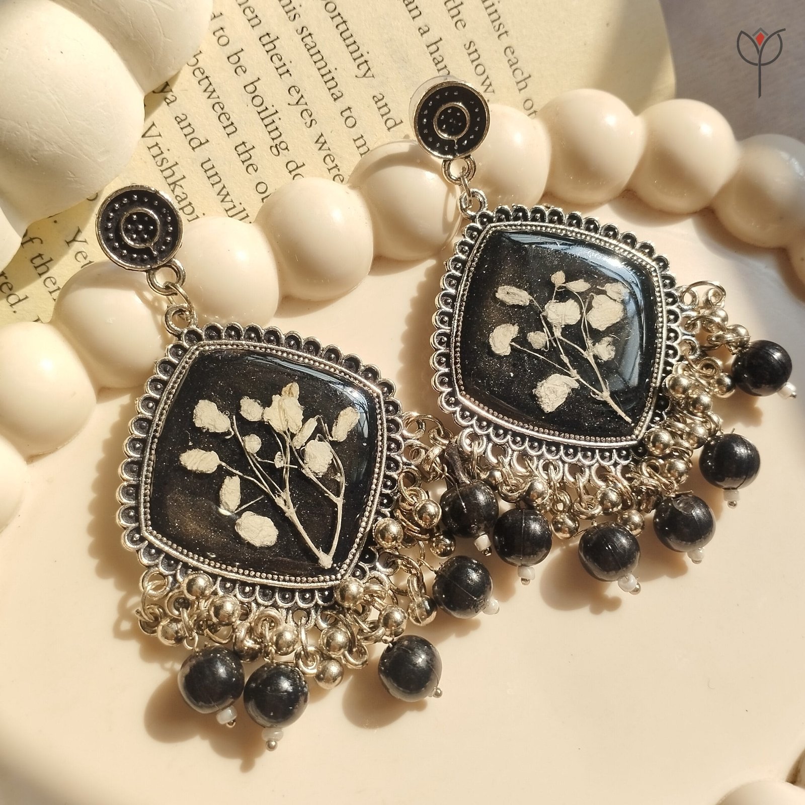 midnight-floral-jhumka-babys-breath-silver-oxidised Midnight Floral Jhumka with real baby’s breath