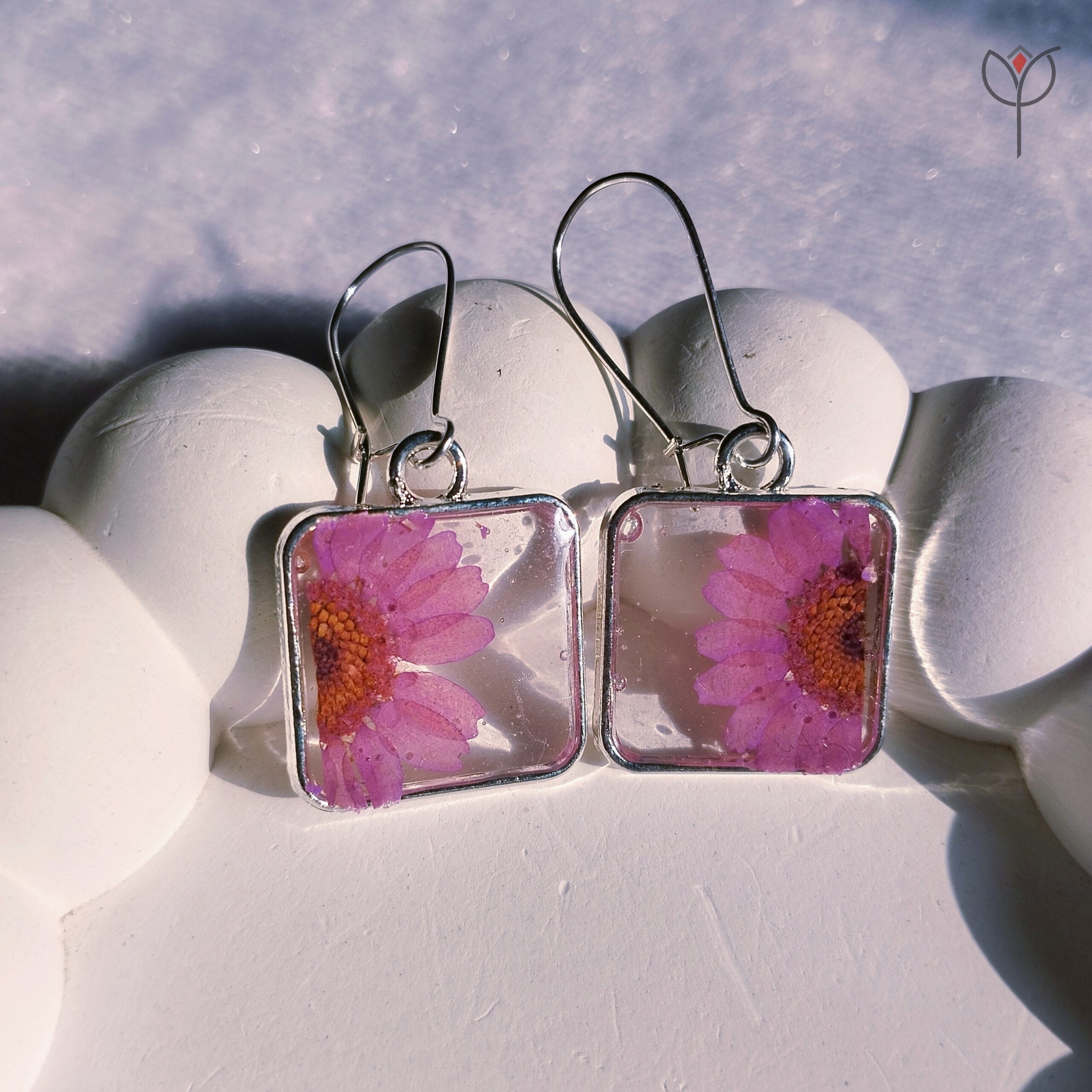 pink-daisy-window-earrings Handmade Daisy Window floral earrings