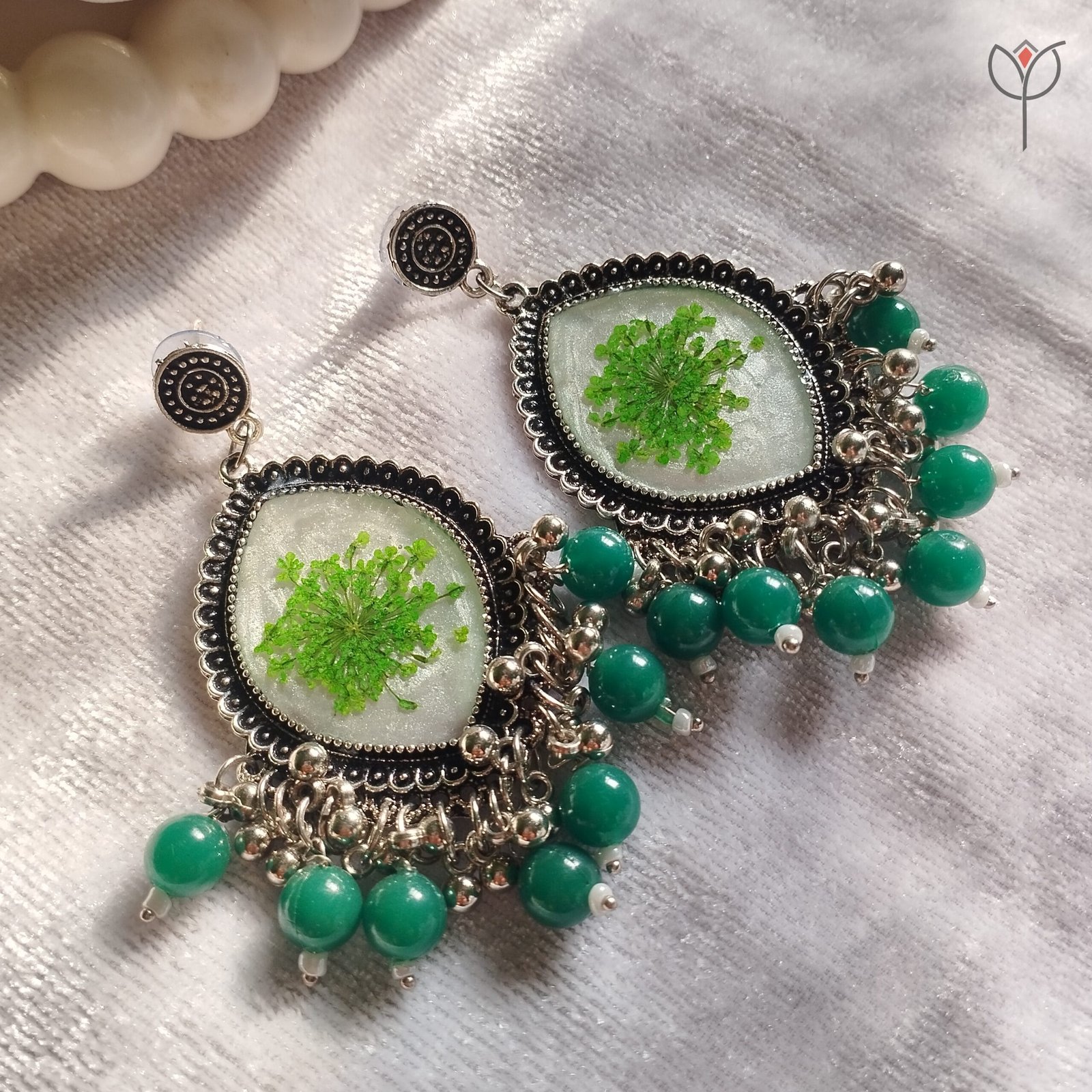 queens-garden-green-botanical-resin-jewellery Queen’s Garden Jhumka pressed real dried flowers