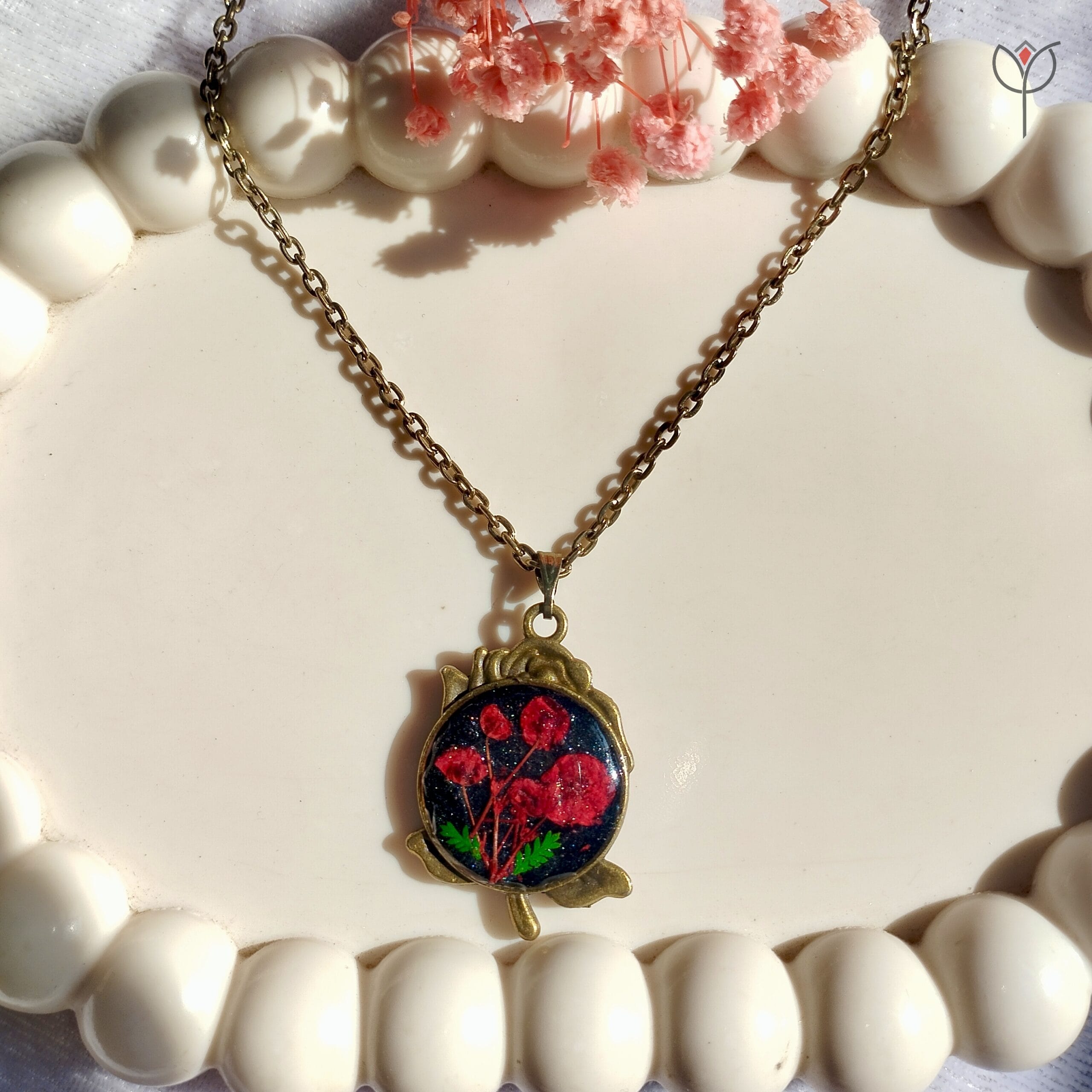 rosecrest-floral-pendant-babys-breath-fern Rosecrest Floral Pendant made with real flower