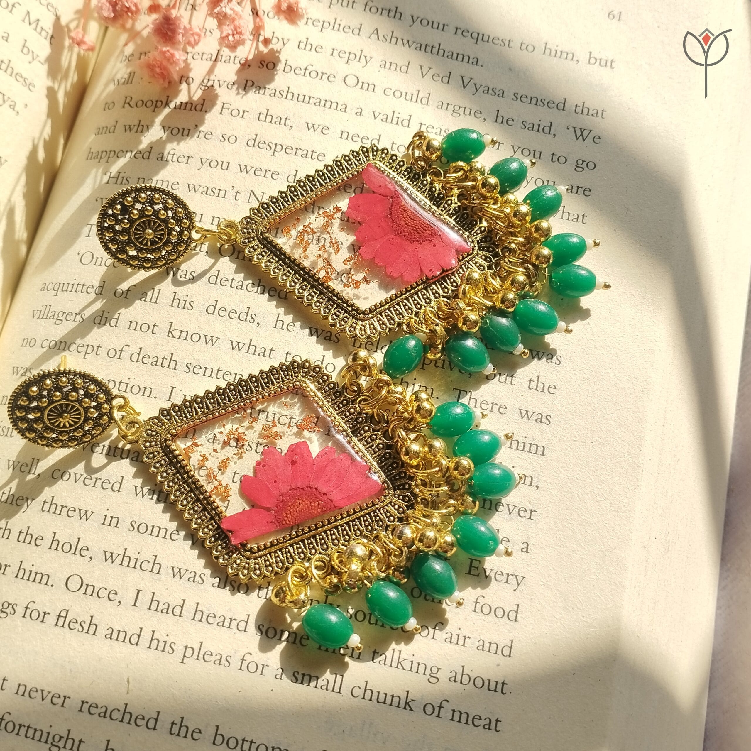 rosy-blush-resin-jhumka-real-daisy-preserved Real preserved daisy embedded Rosy Blush Resin Jhumka earrings