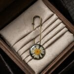 Classic Daisy Flower Brooch with real daisy and antique frame