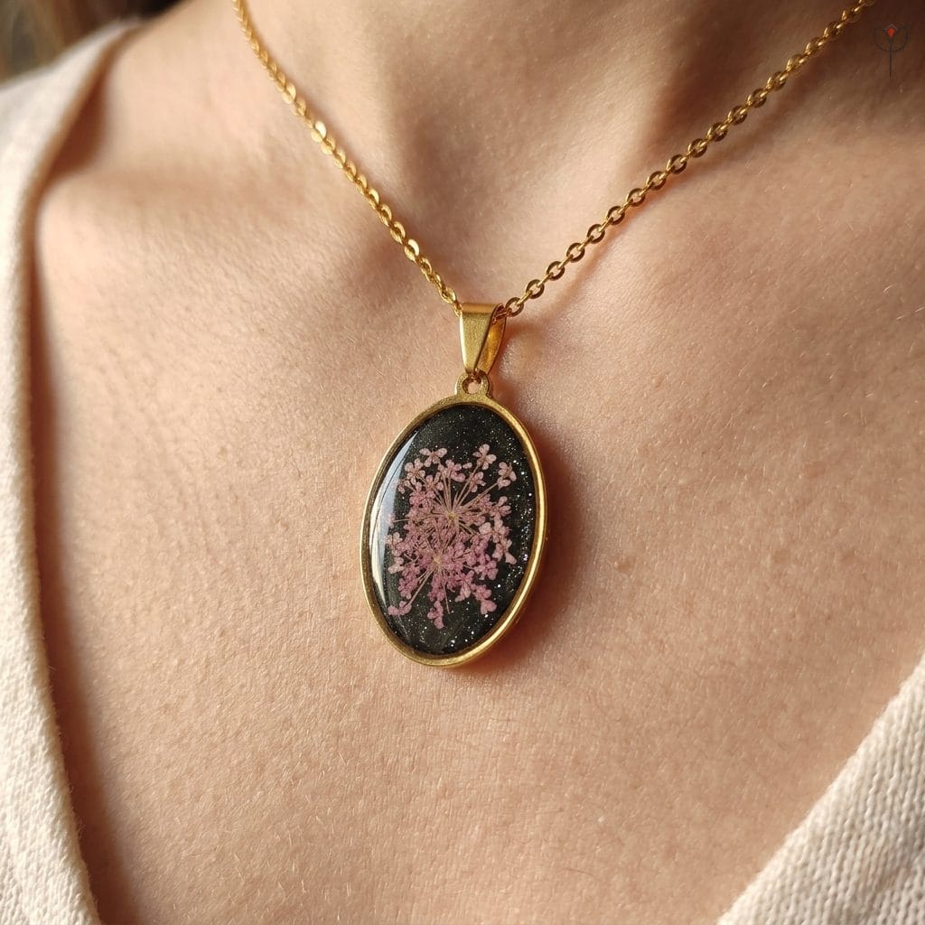 Purple Queen Anne's Lace preserved in a golden oval base