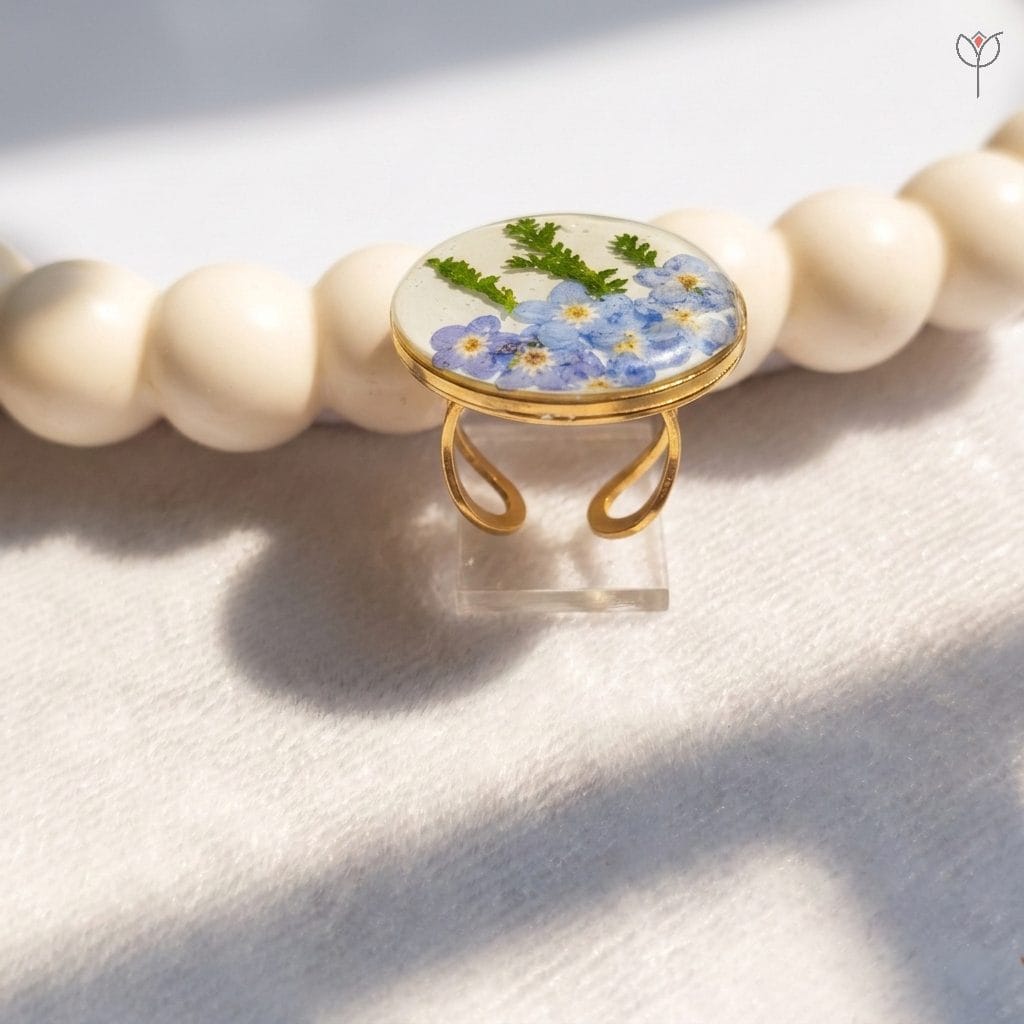 Handcrafted resin ring with real forget me not