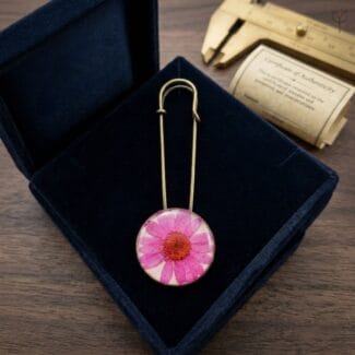 Little Daisy Resin Brooch antique base