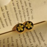 Little Plum earrings golden base