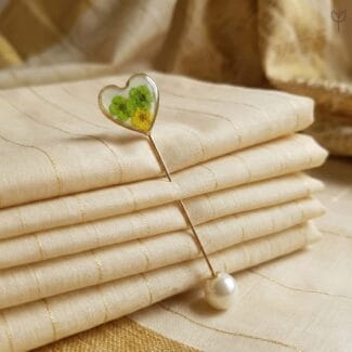 Nature Heart Resin Brooch with real flowers and golden frame