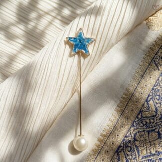 Queen’s Wand Resin Brooch with real flowers and golden frame