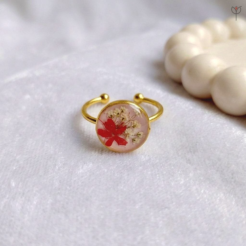 real-flower-resin-ring-gold Real flower lace resin ring with golden adjustable band