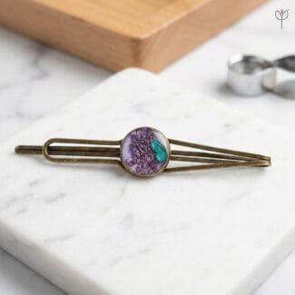 The Herbarium Resin Hair Clip with dried flowers
