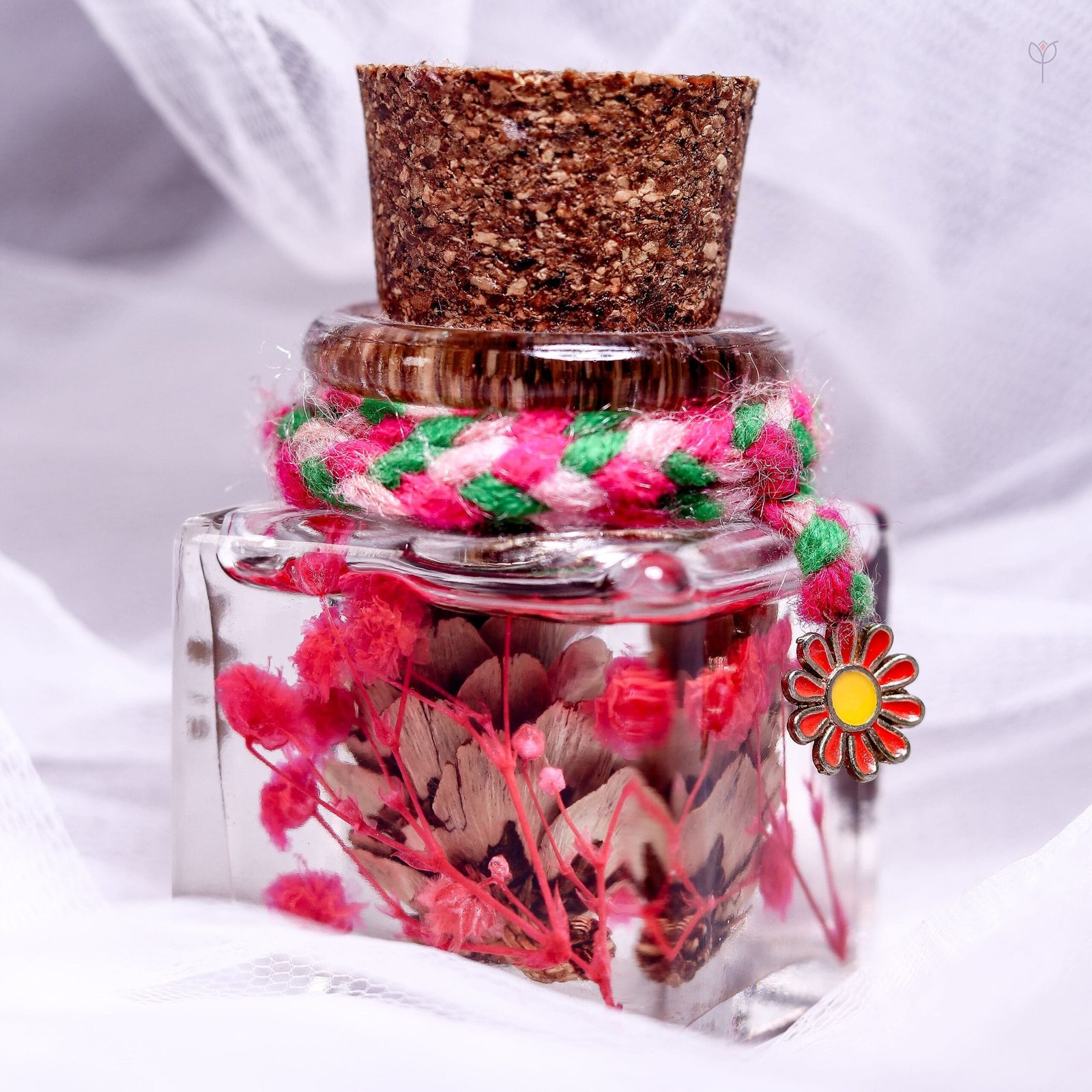rosita-preserved-flowers-glass-garden-colourful-desk-decor Rosita Preserved Flowers Glass Garden displayed as colourful mini botanical desk decor on a wooden log stand