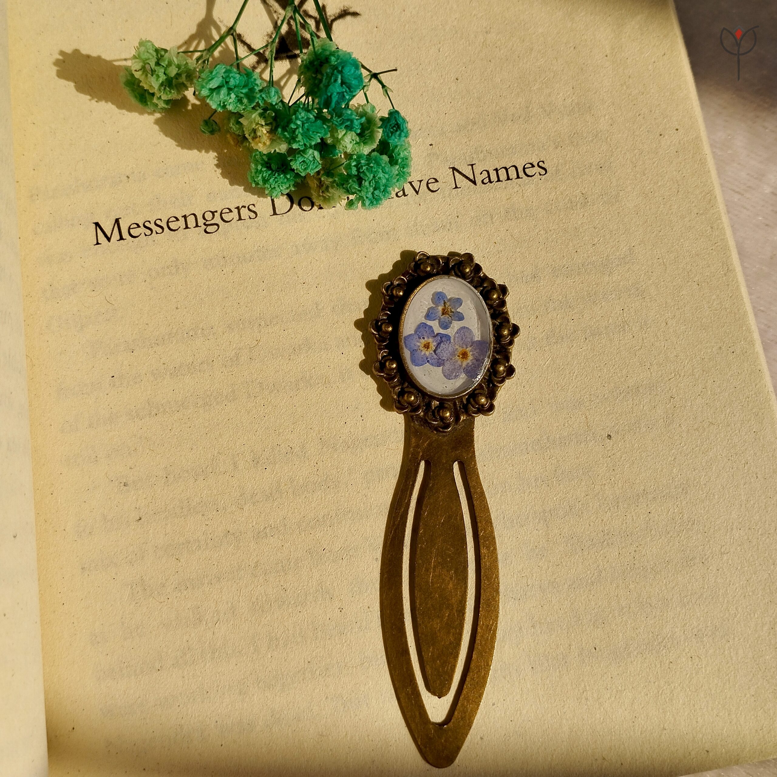 second-thought-resin-bookmark Antique frame shaped Second Thought bookmark